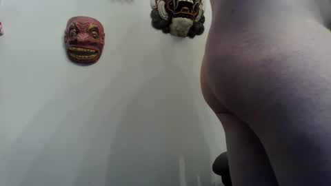 Snapshot of cum_gun_19 chatting on 02.05.25 cum gun online show from 02.05.25