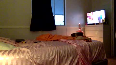 Snapshot of cumdumpslutgirl chatting on 12.25.24 CumDumpSlut online show from 12.25.24