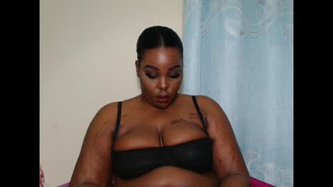 Snapshot of cumfordaddy111 chatting on 07.23.26 Sweet mona online show from 07.23.26