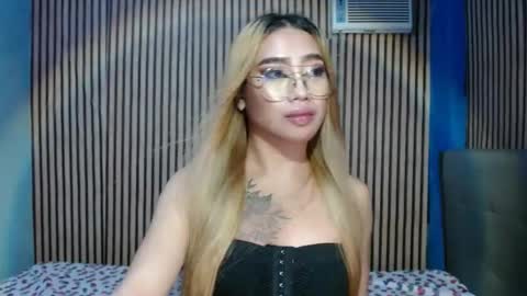 Snapshot of cummloverxx chatting on 03.09.25 cummloverxx online show from 03.09.25