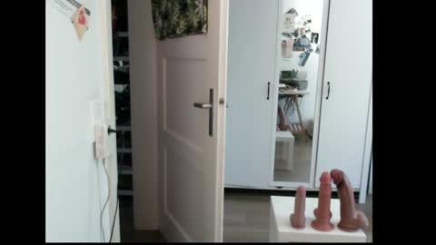 Snapshot of cumshow_x chatting on 06.13.26 Cumshow online show from 06.13.26