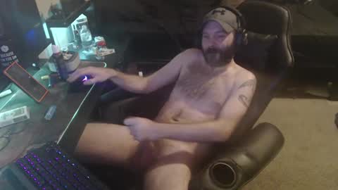 Snapshot of cumslinger2003 chatting on 03.01.25 cumslinger2003 online show from 03.01.25