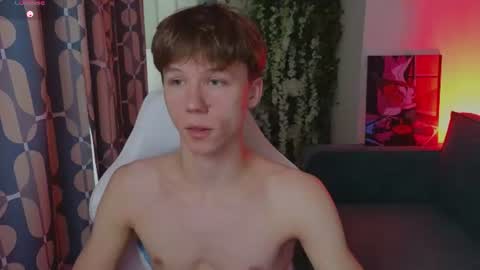Snapshot of cumte_boy chatting on 07.16.26 cumte_boy online show from 07.16.26