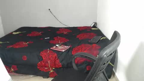 Curious bitch2007 online show from 10.02.25