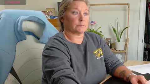 curious couple online show from 01.05.26