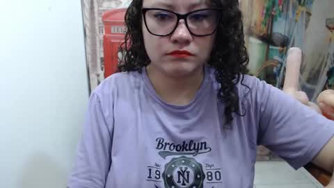 Snapshot of curly_greeneyed chatting on 10.28.25 Vannesa online show from 10.28.25