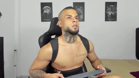 curtis_blake online show from 12.17.25