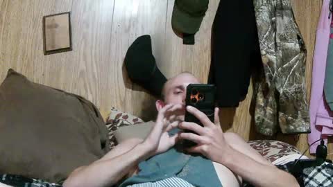 Snapshot of curtisrobert171 chatting on 06.25.26 curtisrobert171 online show from 06.25.26