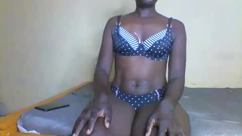 Snapshot of curvious_lilah chatting on 11.24.25 curvious lilah online show from 11.24.25