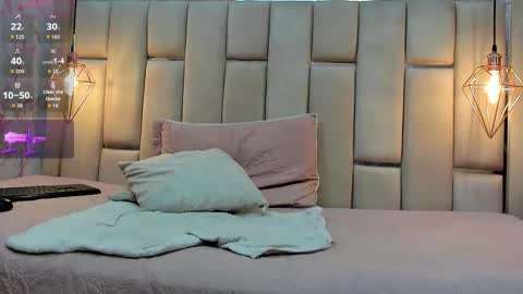 Alyanna  online show from 09.19.25