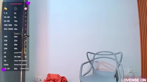 Snapshot of curvybuffgirl chatting on 03.08.25 Michel online show from 03.08.25