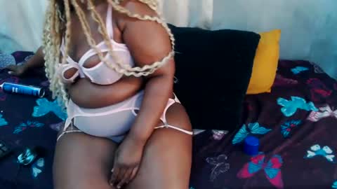 Snapshot of curvydarkfatass chatting on 07.11.26 curvydarkfatass online show from 07.11.26