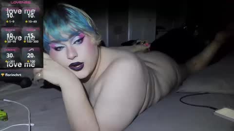 Snapshot of curvygothfemboy chatting on 01.30.25 Curvygothfemboy online show from 01.30.25