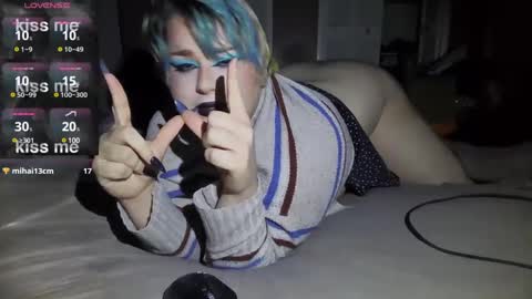 Snapshot of curvygothfemboy chatting on 02.13.25 Curvygothfemboy online show from 02.13.25