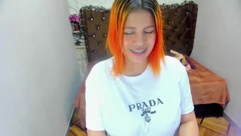 Snapshot of curvyjulieth chatting on 12.21.24 Julieth online show from 12.21.24