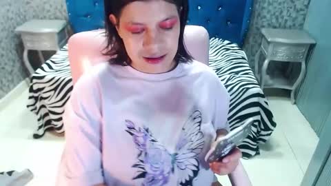 Snapshot of curvyjulieth chatting on 09.23.25 Julieth online show from 09.23.25