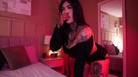Snapshot of curvyliciouss chatting on 06.30.26 Samantha online show from 06.30.26