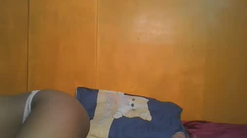 curvylyin online show from 10.15.25