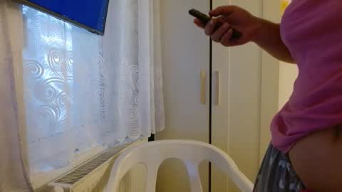 Snapshot of curvymomylore chatting on 02.02.26 Lore online show from 02.02.26