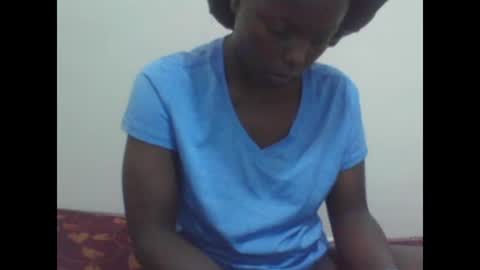 curvynubian online show from 11.17.25