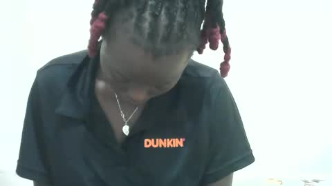 curvynubian online show from 04.20.26