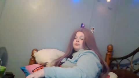 dahlia -kim online show from 02.21.25