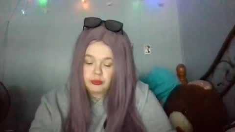 dahlia -kim online show from 02.21.25