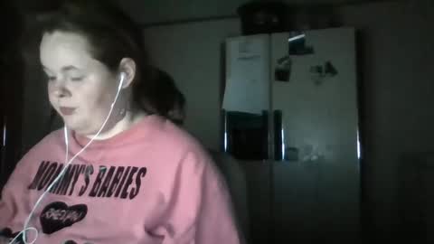 dahlia -kim online show from 09.19.25