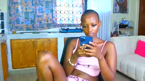 cute annah online show from 05.27.26