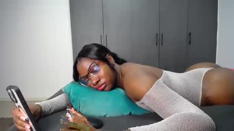 Liya online show from 05.23.26