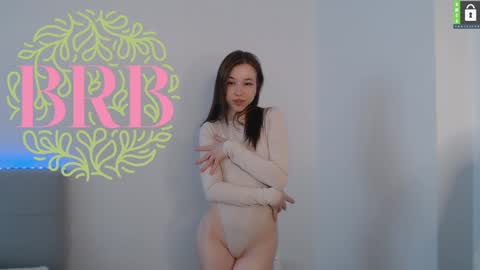 Snapshot of cute_beauty chatting on 01.30.25 Amanda online show from 01.30.25