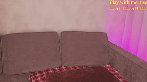 Everyday stream in the same time online show from 10.18.25