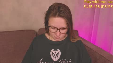 Everyday stream in the same time online show from 11.05.25