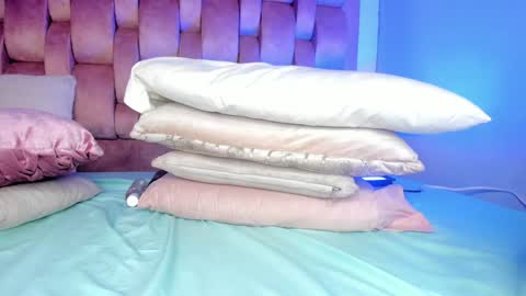 Stacy online show from 12.13.24