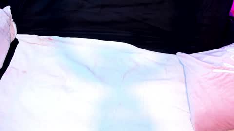    Independent Model online show from 01.30.25