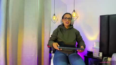 Snapshot of cute_elii chatting on 05.25.26 Independent Model online show from 05.25.26