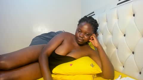 Snapshot of cute_gee43 chatting on 01.18.26 cute_gee43 online show from 01.18.26