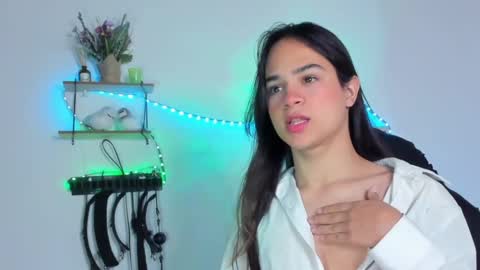 Snapshot of cute_horny12 chatting on 03.07.25 Cute horny1 online show from 03.07.25