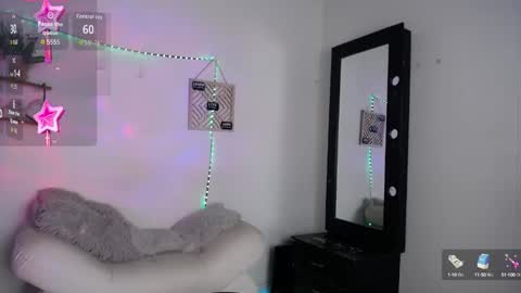 Snapshot of cute_horny12 chatting on 10.05.25 Cute horny1 online show from 10.05.25