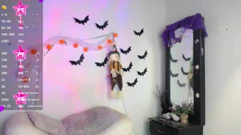 Snapshot of cute_horny12 chatting on 10.27.25 Cute horny1 online show from 10.27.25