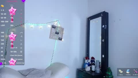 Snapshot of cute_horny12 chatting on 11.20.25 Cute horny1 online show from 11.20.25