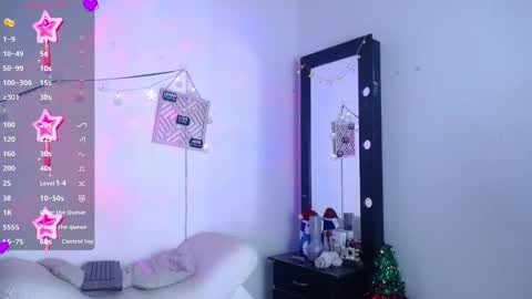 Snapshot of cute_horny12 chatting on 11.24.25 Cute horny1 online show from 11.24.25