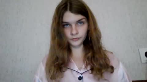 Snapshot of cute_kitte chatting on 12.14.24 cute_kitte online show from 12.14.24