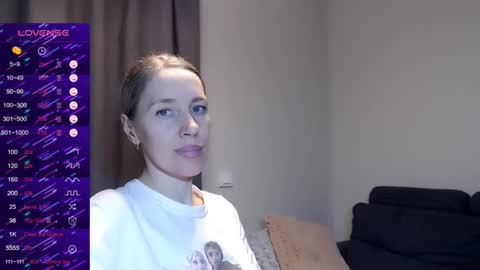 cute_lion_ online show from 01.25.25