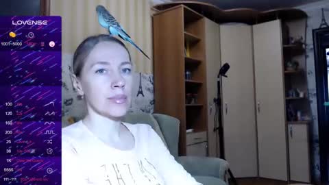 cute_lion_ online show from 02.06.25