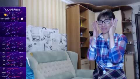 cute_lion_ online show from 02.17.25