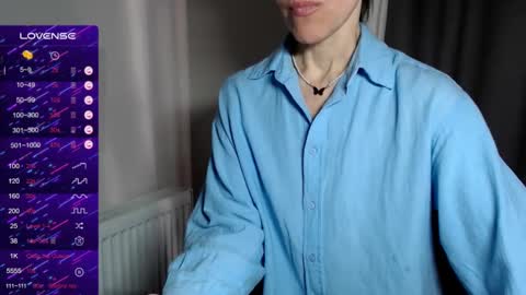 cute_lion_ online show from 02.23.25