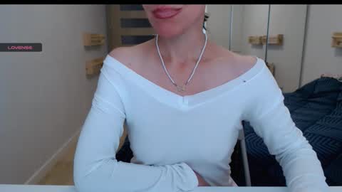 cute_lion_ online show from 10.16.25