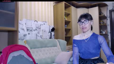 cute_lion_ online show from 11.23.25