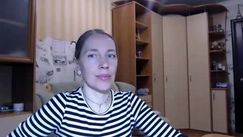 cute_lion_ online show from 04.13.26